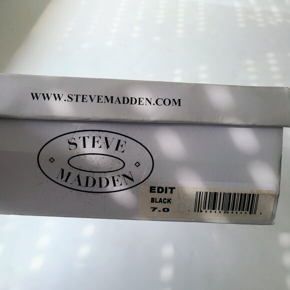 Steve Madden 'Edit' Black Suede Slouchy Heeled Ankle Booties Women's Size 7 - Picture 11 of 12